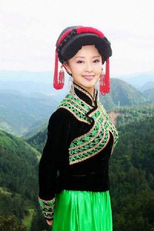 曲比阿乌